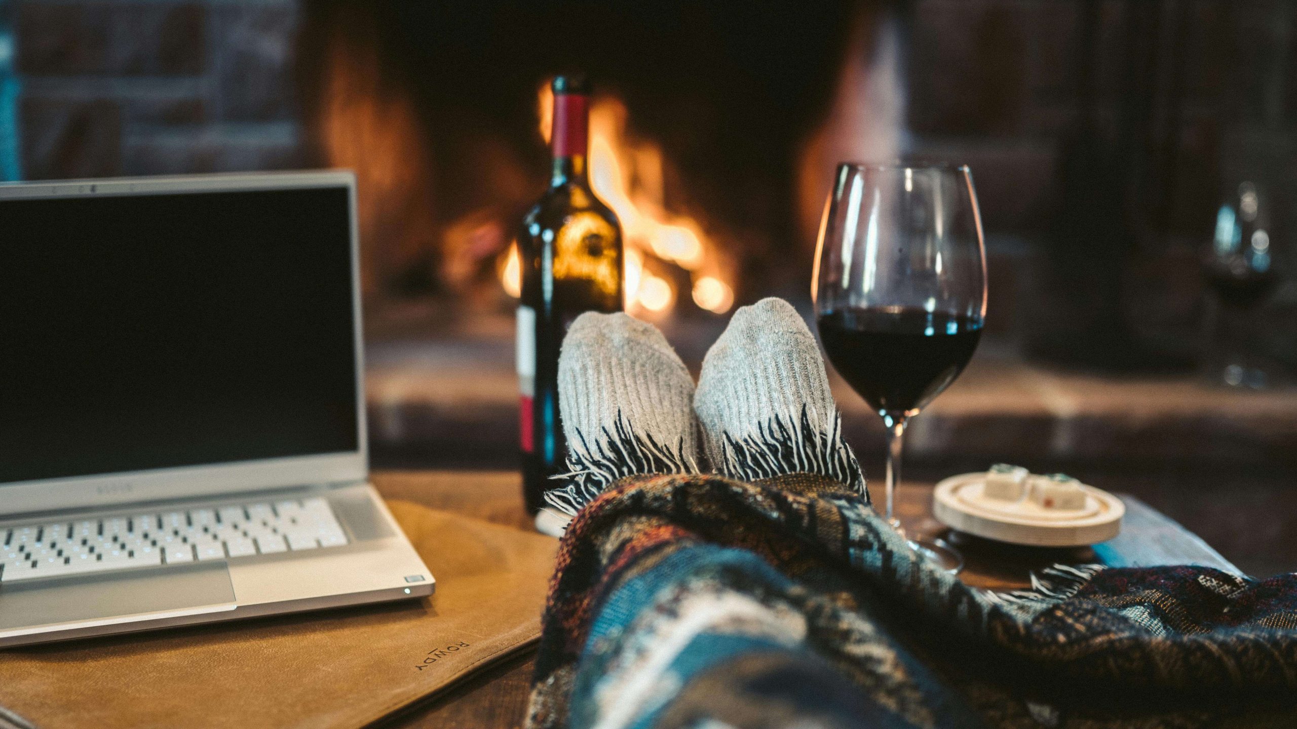 wine_by_the_fireplace